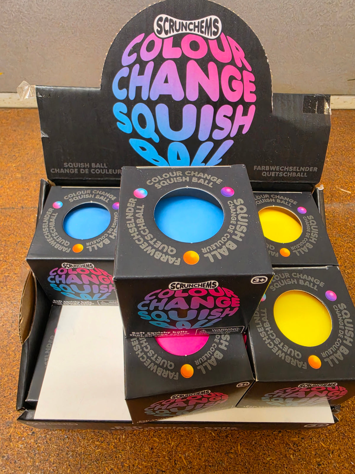 Squishems Colour Change Squish Ball - Interactive Toy for Kids, Available in Multiple Vibrant Colors, Perfect for Playtime Fun